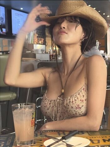 🔥 Hwasa leaked private photo uncensored full