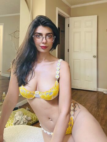 🔥 Iamaqsapervaiz leaked private photo uncensored full