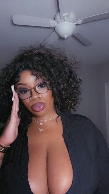 🔥 Ilooklikebaae leaked private photo uncensored full