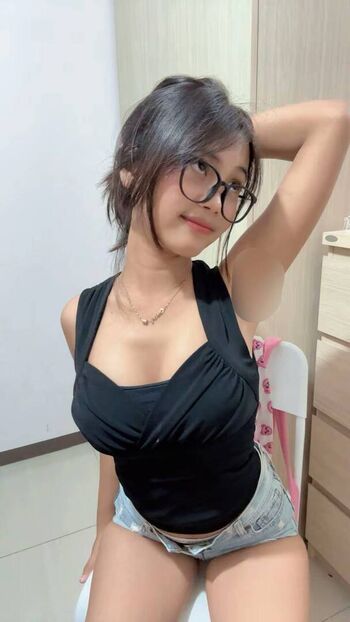 🔥 Indonesian girls  page leaked private photo uncensored full
