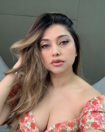 🔥 Indonesian girls leaked private photo uncensored full