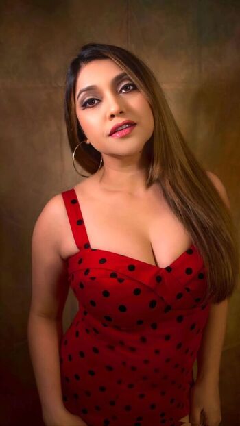 🔥 Indonesian girls leaked private photo uncensored full
