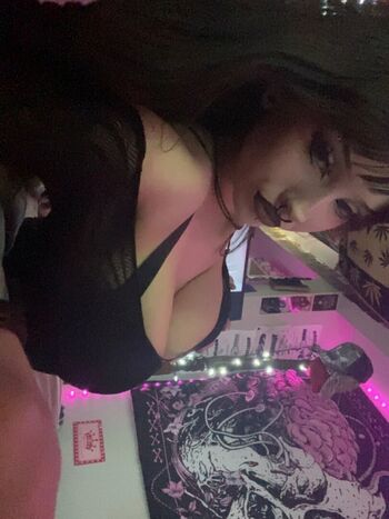 🔥 Ipukeglitter leaked private photo uncensored full