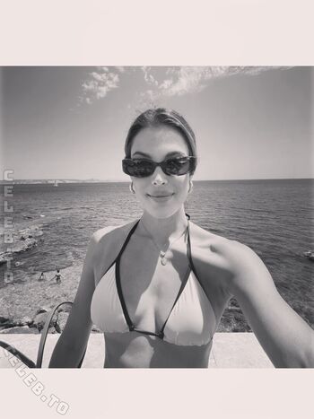 🔥 Iris mittenaere  page leaked private photo uncensored full