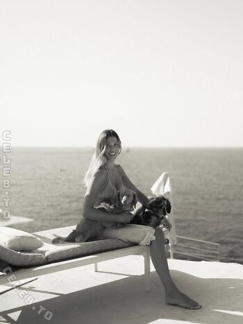 🔥 Iris mittenaere  page leaked private photo uncensored full