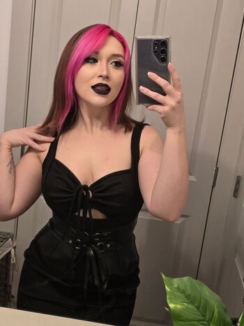 🔥 Itsqueenmanda leaked private photo uncensored full