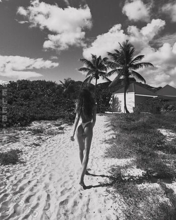 🔥 Izabel goulart page leaked private photo uncensored full