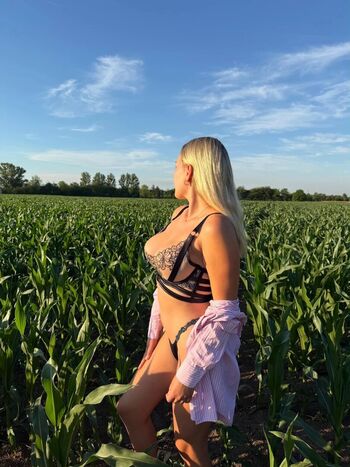 🔥 Justvegaa leaked private photo uncensored full