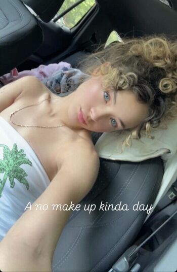 🔥 Kayleeterrerooo leaked private photo uncensored full