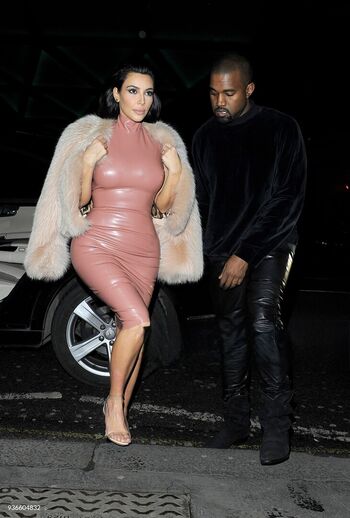 🔥 Kim kardashian  page leaked private photo uncensored full