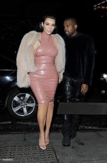 🔥 Kim kardashian  page leaked private photo uncensored full
