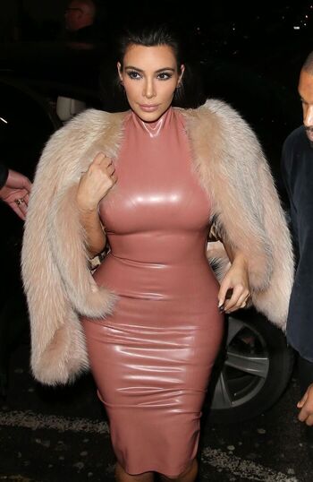 🔥 Kim kardashian  page leaked private photo uncensored full