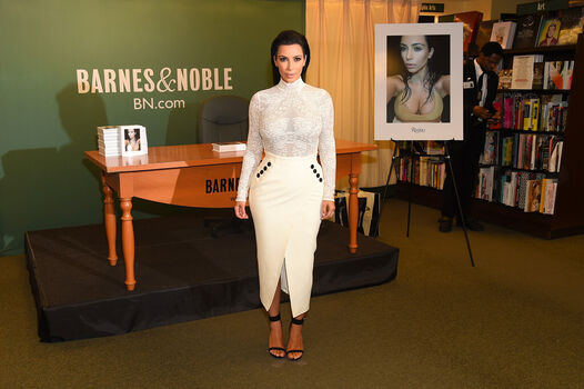🔥 Kim kardashian  page leaked private photo uncensored full