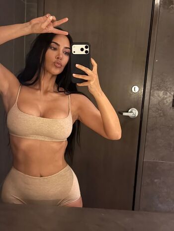 🔥 Kim kardashian  page leaked private photo uncensored full