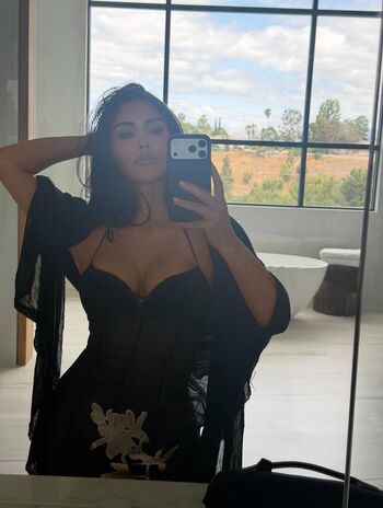 🔥 Kim kardashian  page leaked private photo uncensored full