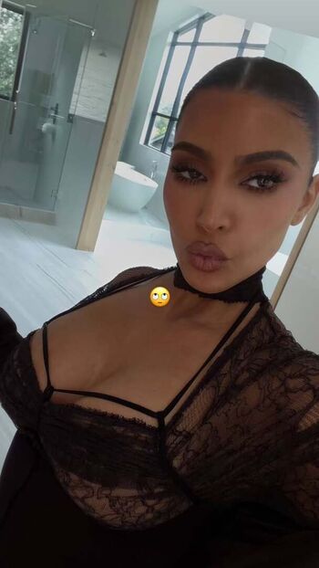🔥 Kim kardashian  page leaked private photo uncensored full