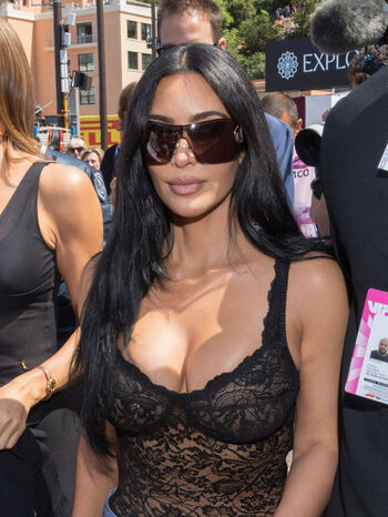 🔥 Kim kardashian  page leaked private photo uncensored full