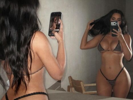 🔥 Kim kardashian  page leaked private photo uncensored full