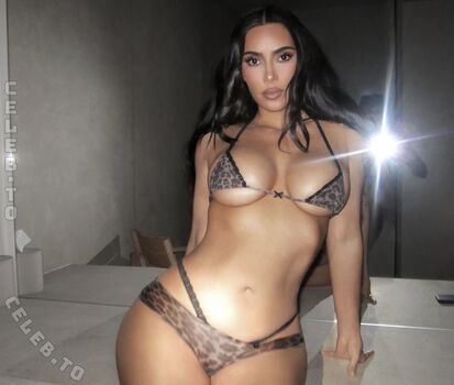 🔥 Kim kardashian  page leaked private photo uncensored full