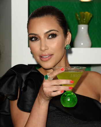 🔥 Kim kardashian  page leaked private photo uncensored full