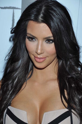 🔥 Kim kardashian  page leaked private photo uncensored full