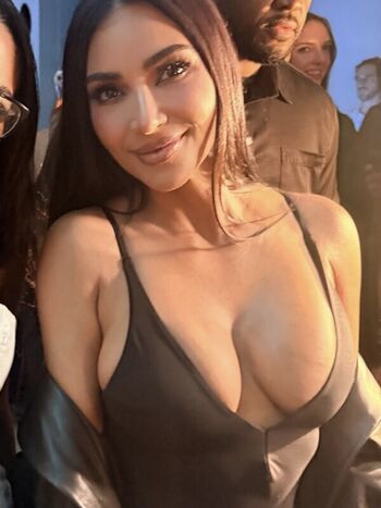 🔥 Kim kardashian  page leaked private photo uncensored full