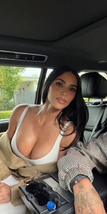 🔥 Kim kardashian  page leaked private photo uncensored full