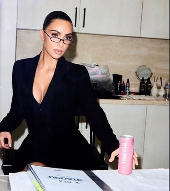 🔥 Kim kardashian  page leaked private photo uncensored full