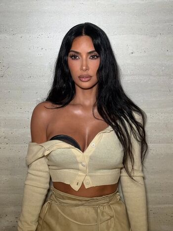 🔥 Kim kardashian  page leaked private photo uncensored full