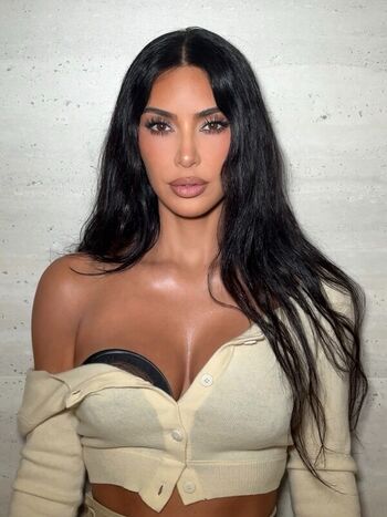 🔥 Kim kardashian  page leaked private photo uncensored full