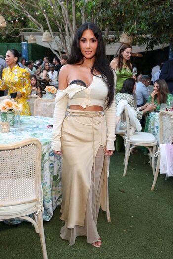 🔥 Kim kardashian  page leaked private photo uncensored full