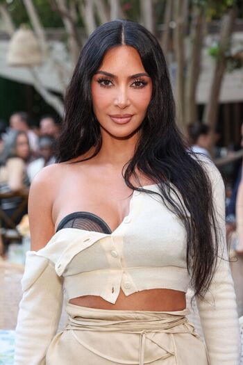 🔥 Kim kardashian  page leaked private photo uncensored full