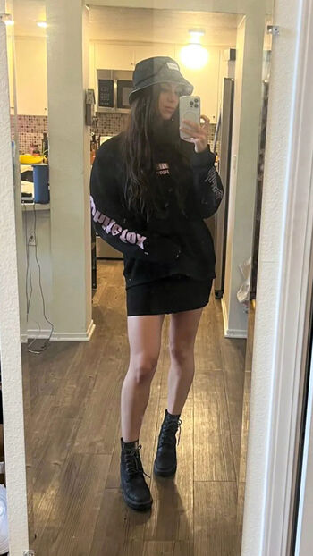 🔥 Kira kosarin  page leaked private photo uncensored full