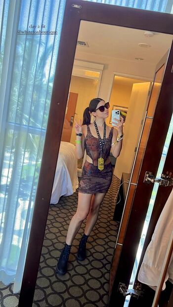 🔥 Kira kosarin  page leaked private photo uncensored full