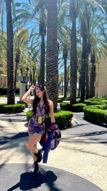 🔥 Kira kosarin  page leaked private photo uncensored full