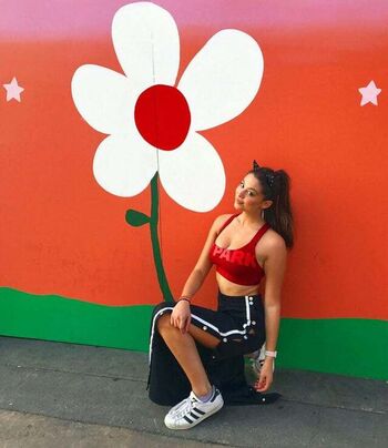🔥 Kira kosarin  page leaked private photo uncensored full
