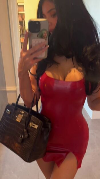 🔥 Kylie jenner  page leaked private photo uncensored full