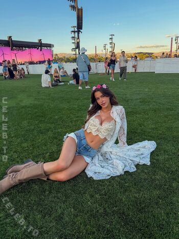 🔥 Lea elui page leaked private photo uncensored full