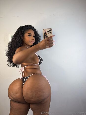 🔥 Lilbabyashleyy leaked private photo uncensored full