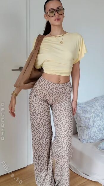 🔥 Lillyfayye leaked private photo uncensored full