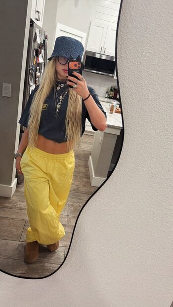 🔥 Liv morgan  page leaked private photo uncensored full