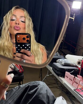 🔥 Liv morgan  page leaked private photo uncensored full
