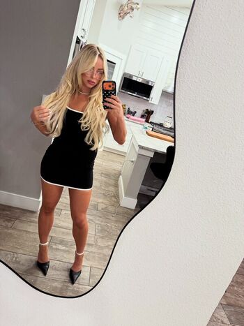 🔥 Liv morgan  page leaked private photo uncensored full