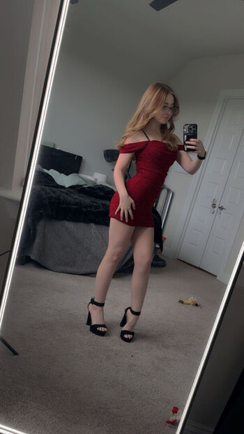 🔥 Lyssaurora page leaked private photo uncensored full