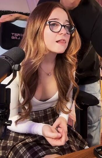 🔥 Lyssaurora page leaked private photo uncensored full