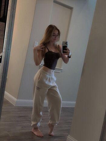 🔥 Lyssaurora page leaked private photo uncensored full
