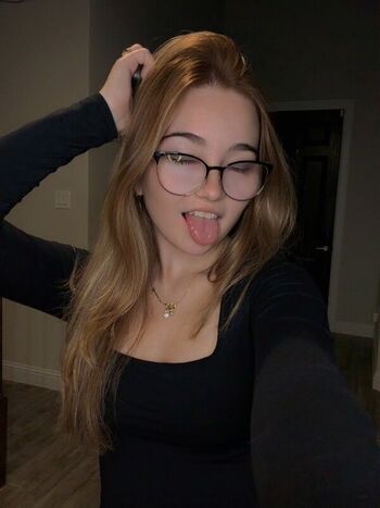 🔥 Lyssaurora page leaked private photo uncensored full