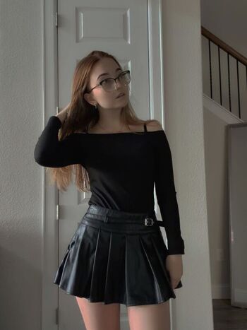 🔥 Lyssaurora leaked private photo uncensored full