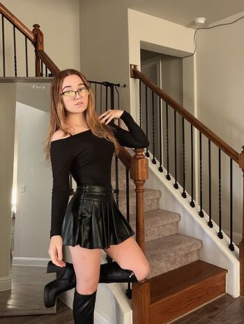 🔥 Lyssaurora leaked private photo uncensored full