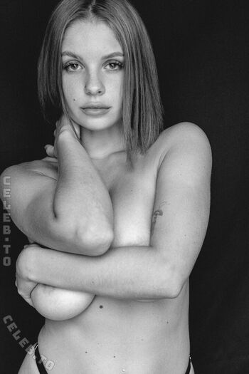 🔥 Lyubovvomne page leaked private photo uncensored full